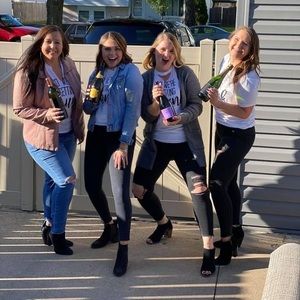 Meet your Posher, Allison